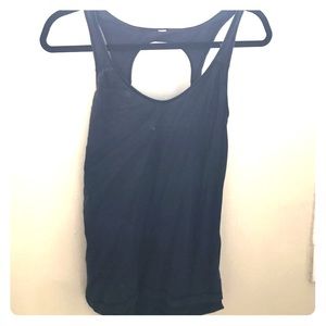 Lululemon Size 4 - EUC -Black workout top